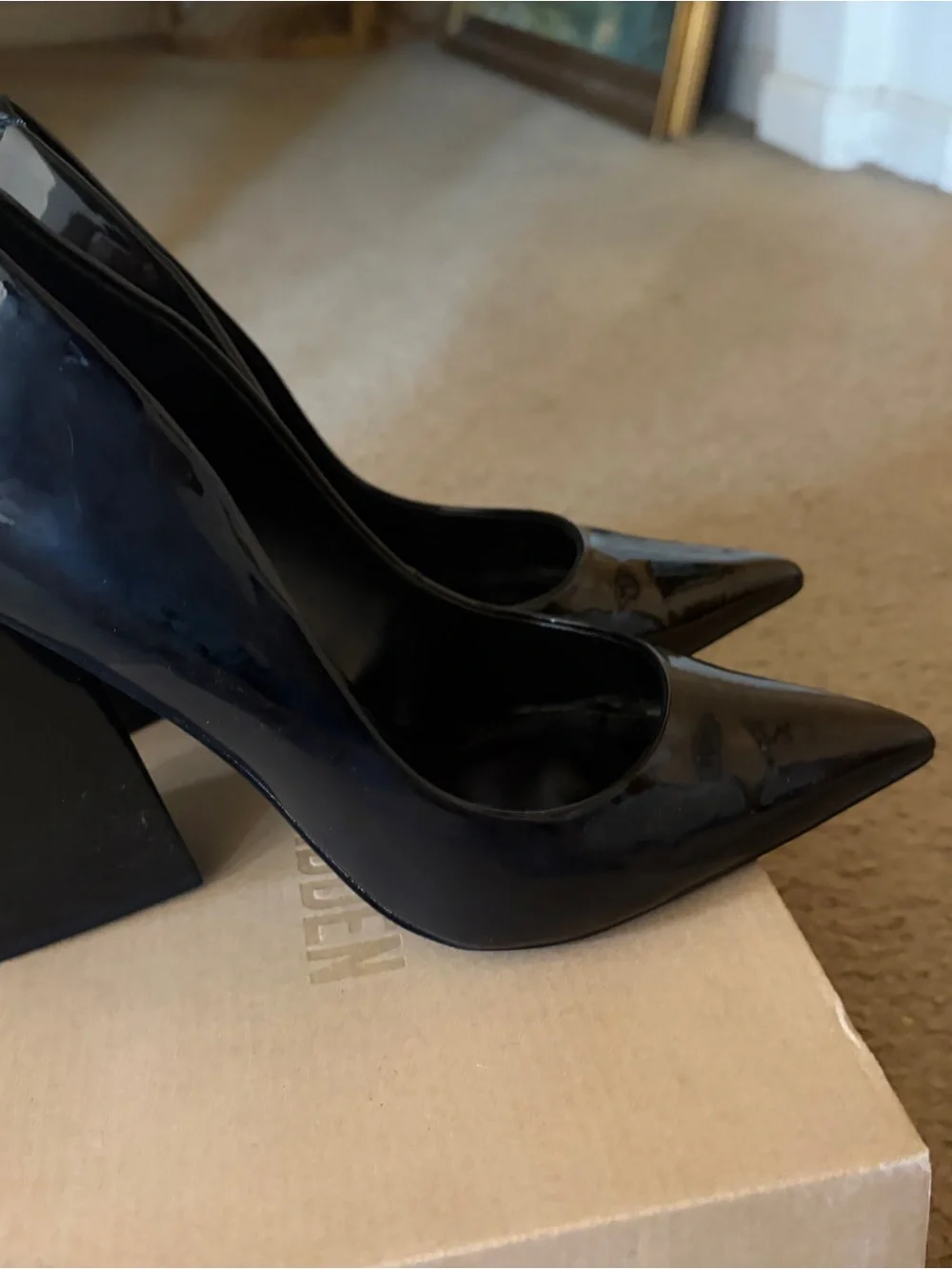 Steve Madden Black Patent Pointed Toe Heels ‘Pickee’ like new worn twice Size 10
